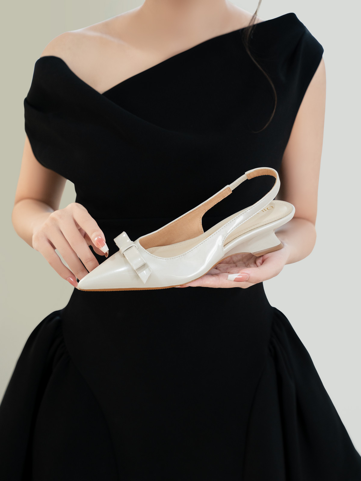 รองเท้าสลิงแบ็ค DL0631