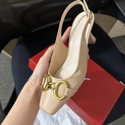 สีสัน: ครีม / Size : 37