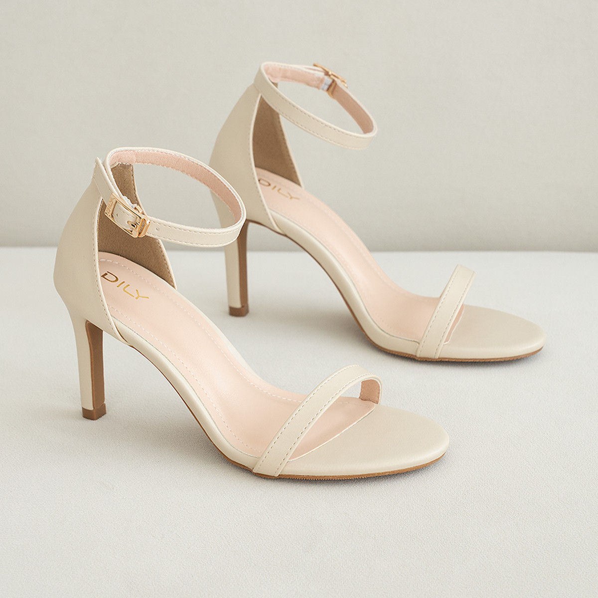 รองเท้าส้นสูงแบบเปิดหน้า AA0346 