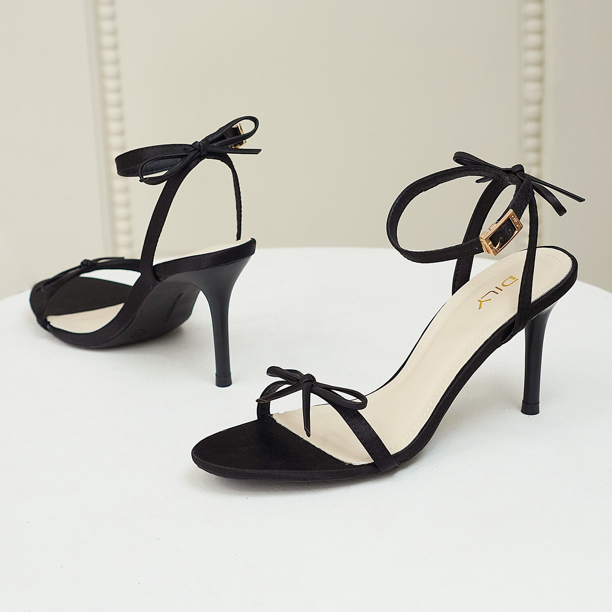 รองเท้าส้นสูงแบบเปิดหน้า DL0606