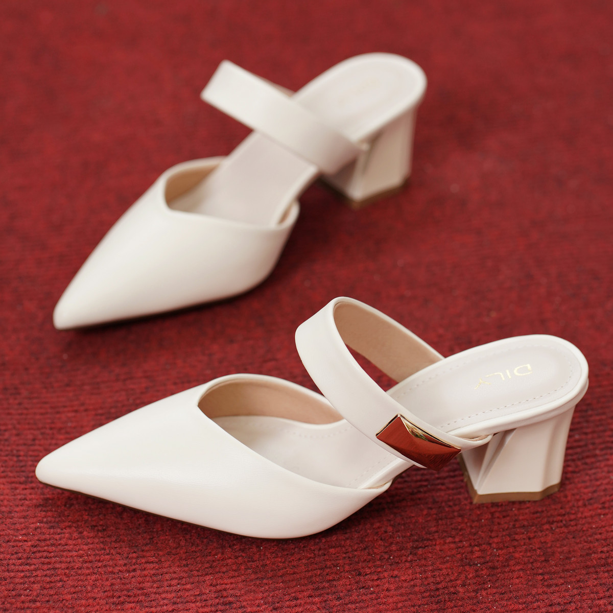 รองเท้าเปิดส้นส้นสูง DL0574