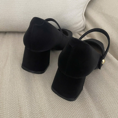 สีสัน: ดำ  / Size : 35