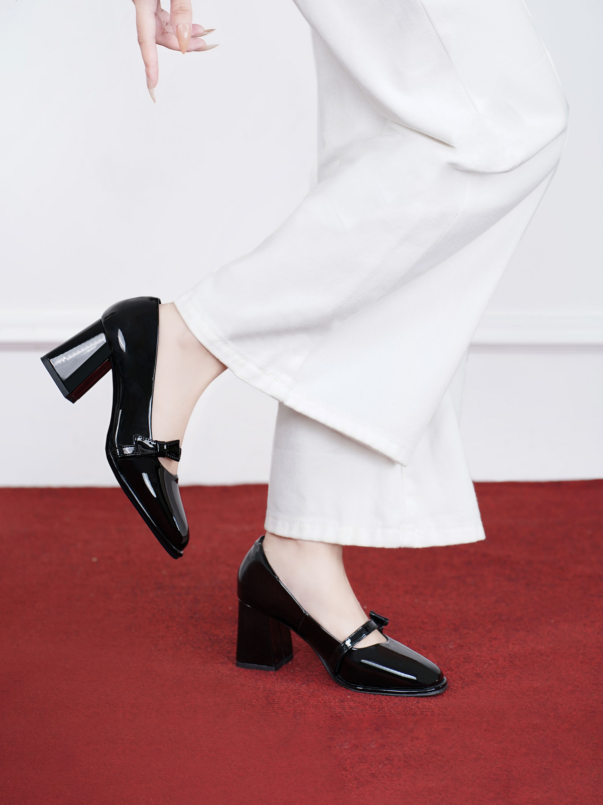 รองเท้าส้นสูงผู้หญิง DL0567