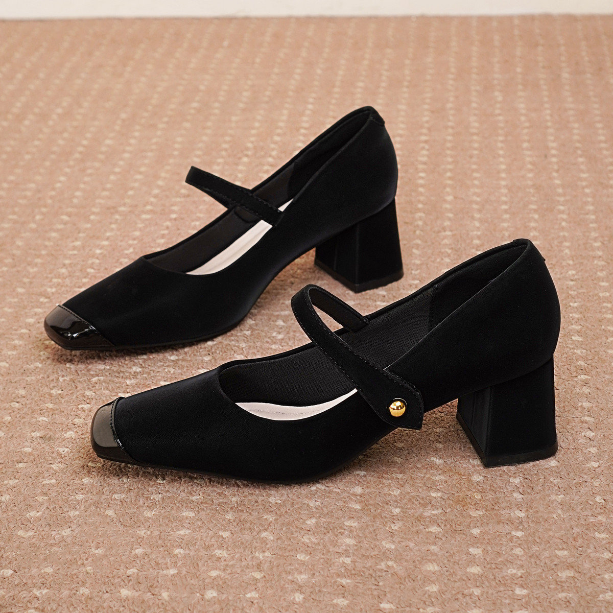 รองเท้าส้นสูงผู้หญิง DL0557