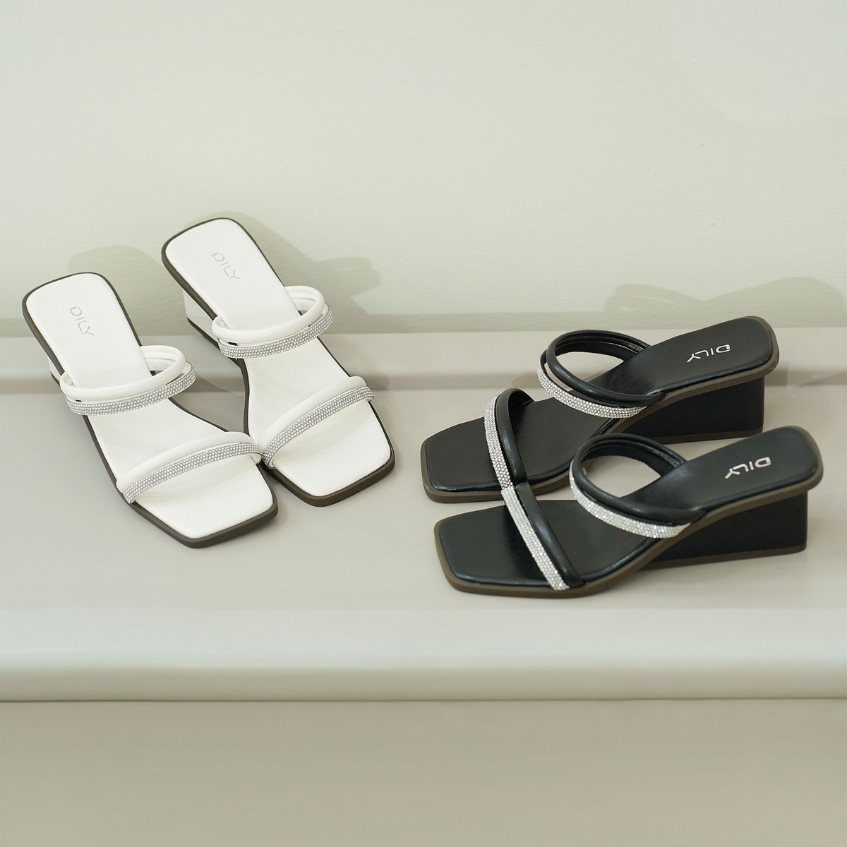 รองเท้าแตะส้นเตารีด AA0509