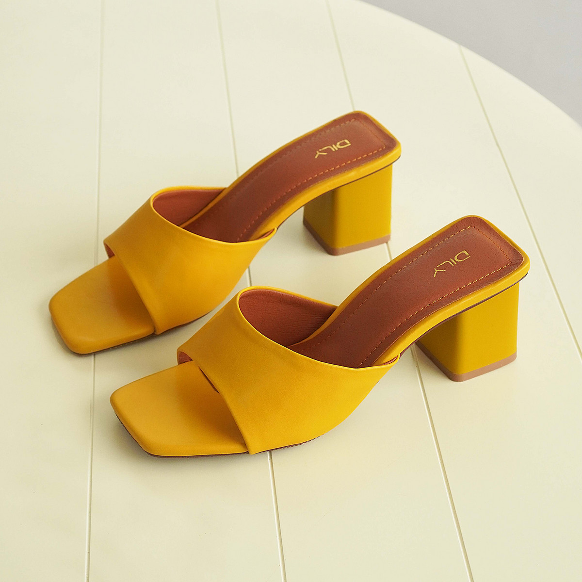 รองเท้าเปิดส้นส้นสูง AA0325