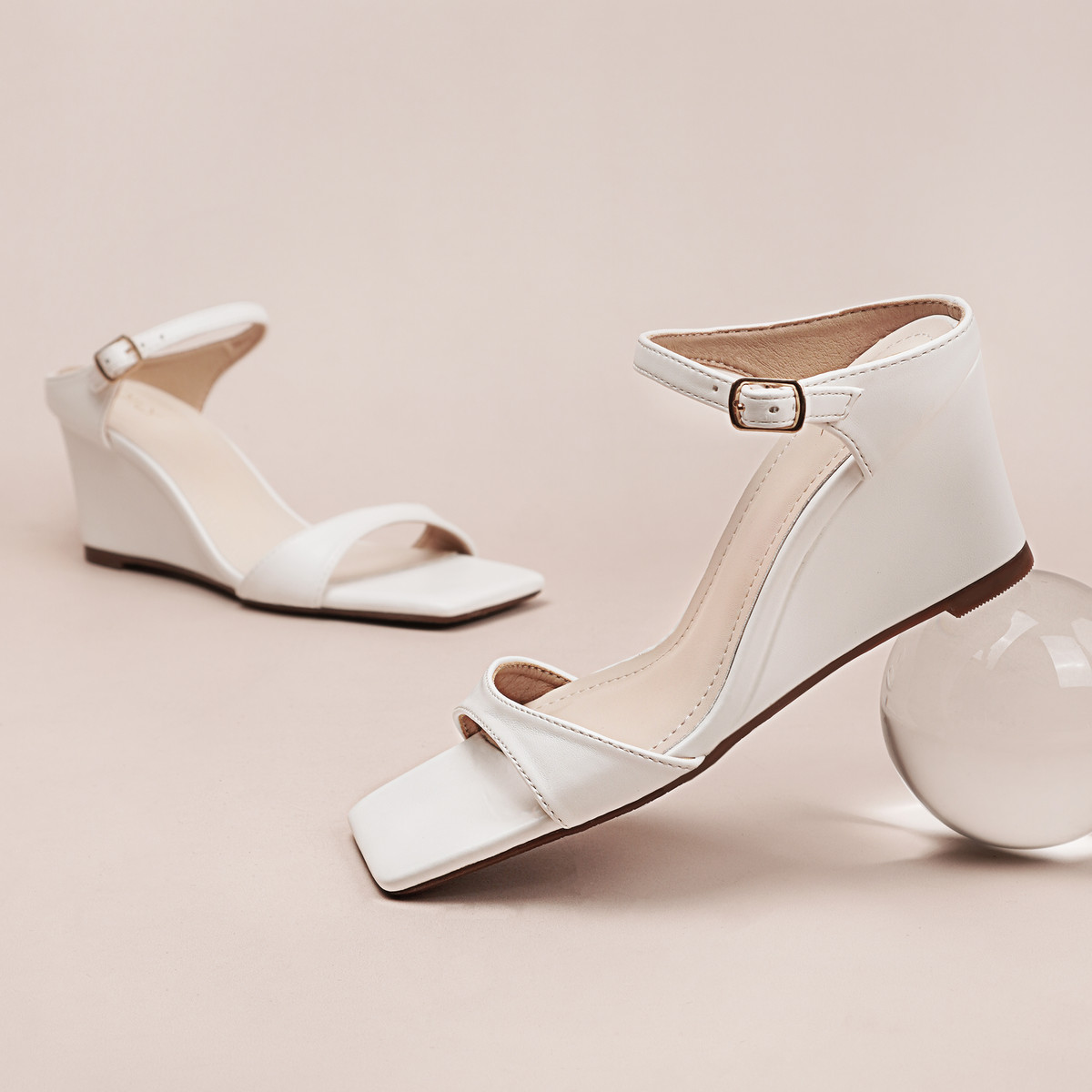 รองเท้าแตะส้นเตารีด DL0518